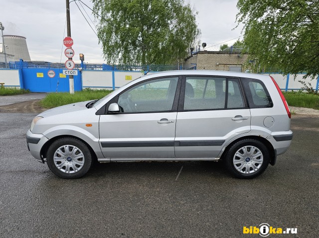 Ford Fusion 1 поколение [рестайлинг] 1.4 MT (80 л.с.) 