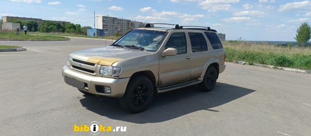 Infiniti QX4  