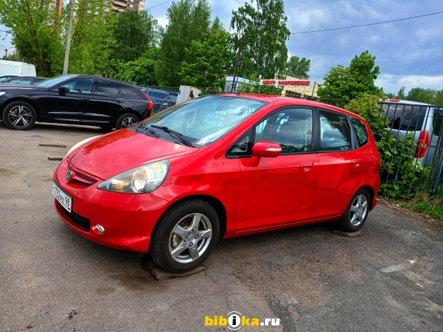 Honda Jazz 1.3-83л.с. 