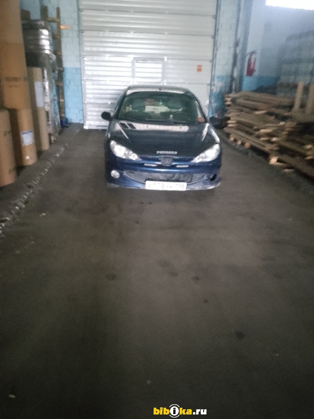 Peugeot 206 1 поколение [рестайлинг] 1.6 AT (110 л.с.) 