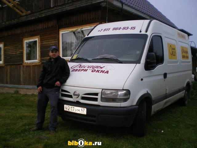 Nissan Interstar грузо-пассажирский 