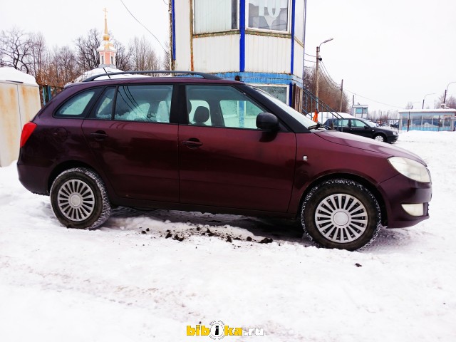 Skoda Fabia 5J [рестайлинг] 1.4 MT (86 л.с.) 