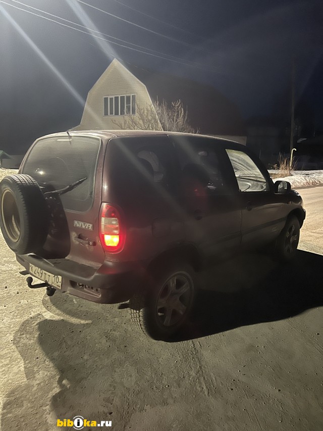 ЛАДА (ВАЗ) 2123 Шевроле Нива 1.6 