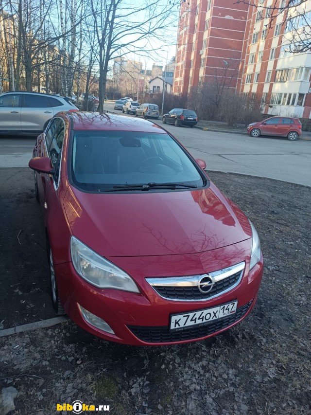 Opel Astra J 1.6 AT (115 л.с.) Cosmo